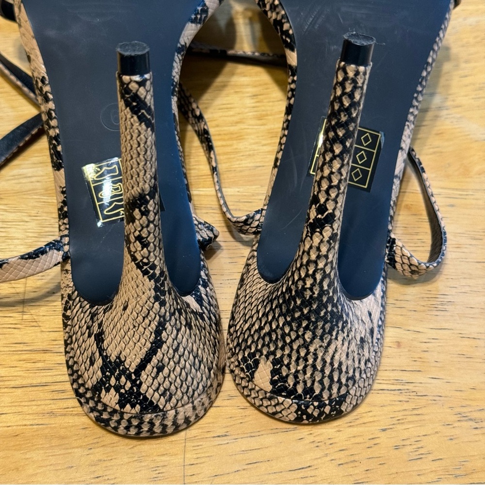 Misguided Barely There Leopard Print Pointed Toe … - image 5